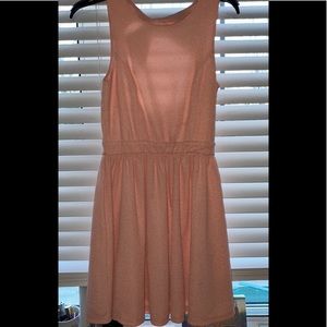 Women’s peach flowy dress, Medium, great condition